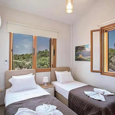 Konnos View, Stunning 6bdr With Private Pool, Close To Konnos